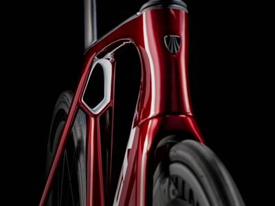 Trek Madone SL 6 Gen 7 Crimson click to zoom image