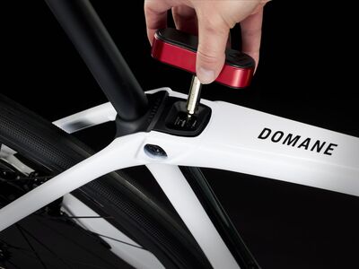 Trek Domane SLR 7 AXS Gen 4 Crystal White click to zoom image