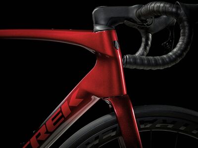 Trek Domane SLR 7 AXS Gen 4 Metallic Red Smoke to Red Carbon Smoke click to zoom image