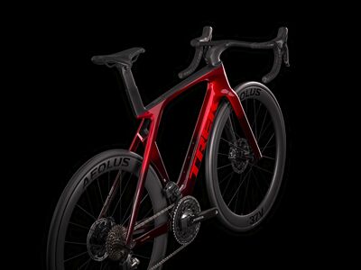 Trek Madone SLR 7 AXS Gen 7 Metallic Red Smoke to Red Carbon Smoke click to zoom image