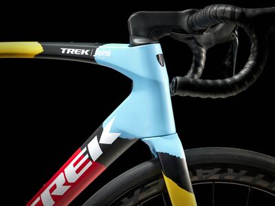 Trek Domane SLR 9 Gen 4 Trek Black click to zoom image