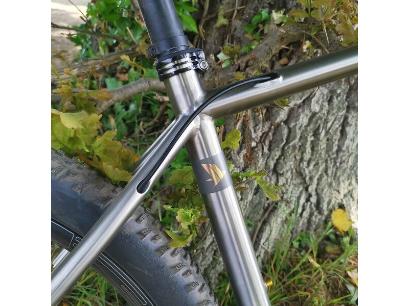 Pilot sales titanium bikes